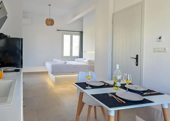 Oliva Naxos Apartments